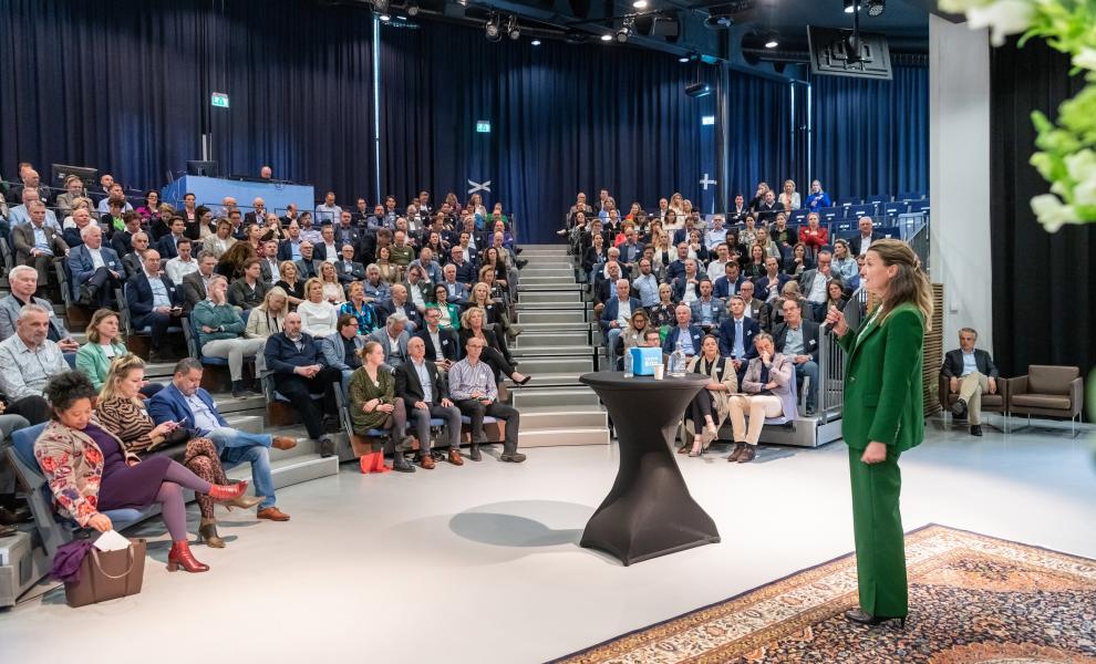 323-2023-event-18-april-2023-055